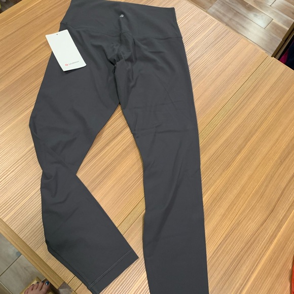Lululemon align HR ribbed 25 8 NWT - Picture 8 of 9